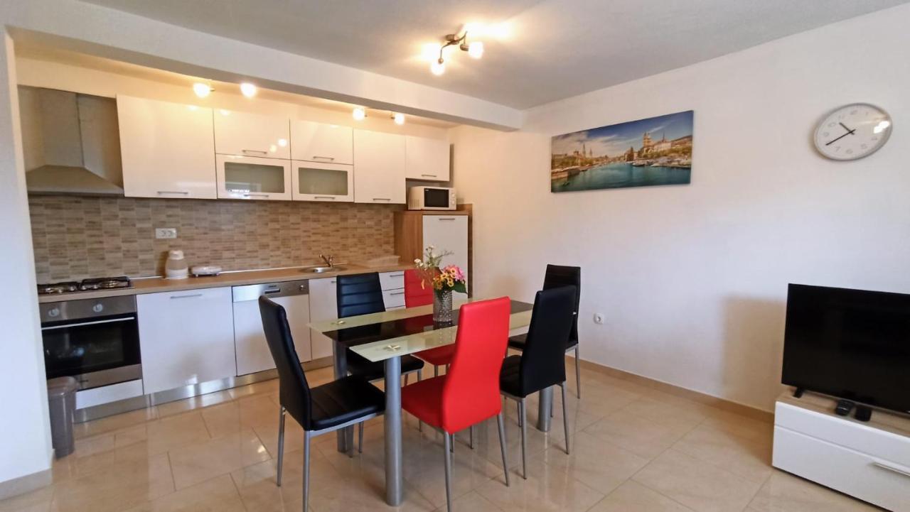 Holiday Apartments Maslina Paho Babino Polje Екстер'єр фото